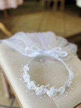 Load image into Gallery viewer, First Communion Veil